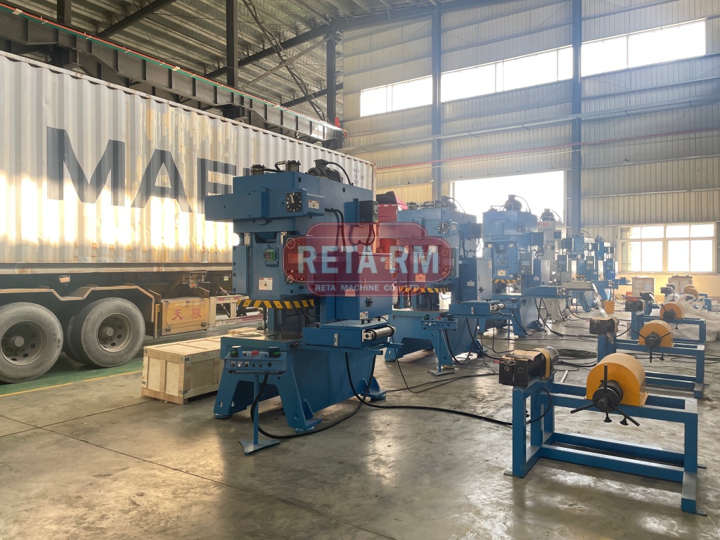 fin stamping machine for heat exchanger.JPG