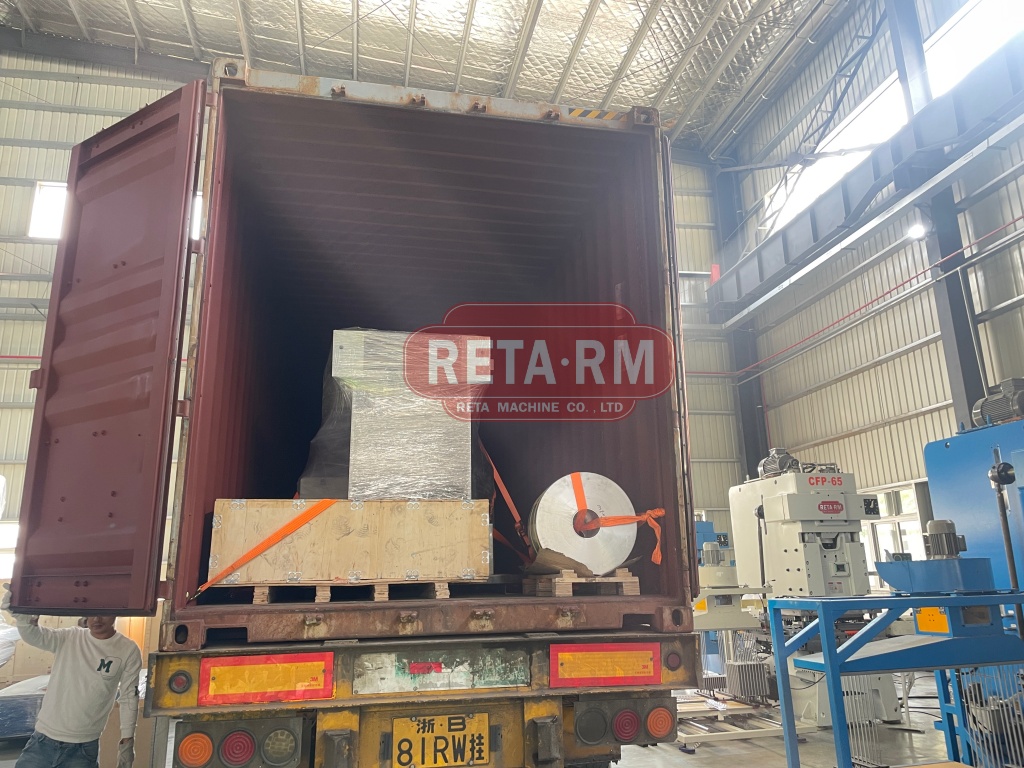 aluminum foil punching machine.JPG